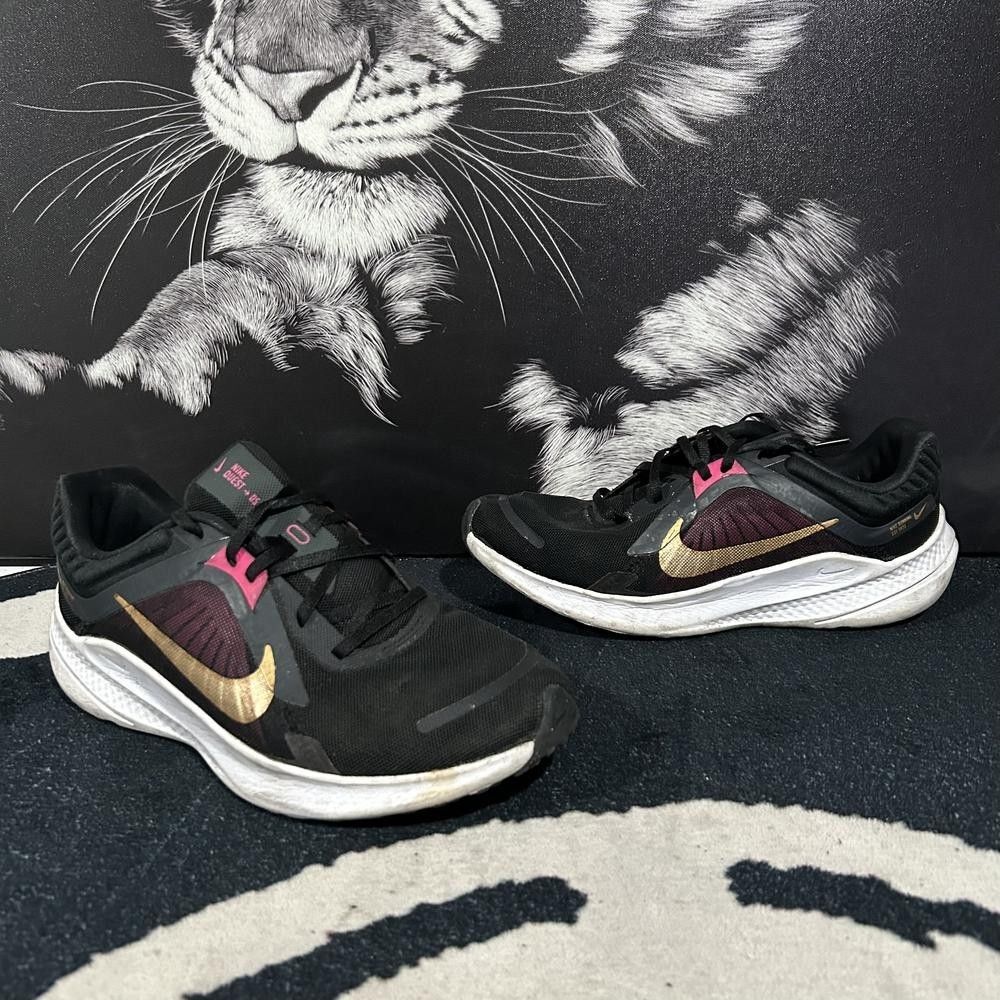 Nike Quest 5 DD9291-009 Athletic Sneaker Women's 9.5 Black Mesh Road Running
